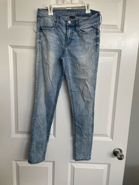 American Eagle Outfitters Light Blue Skinny Jeans